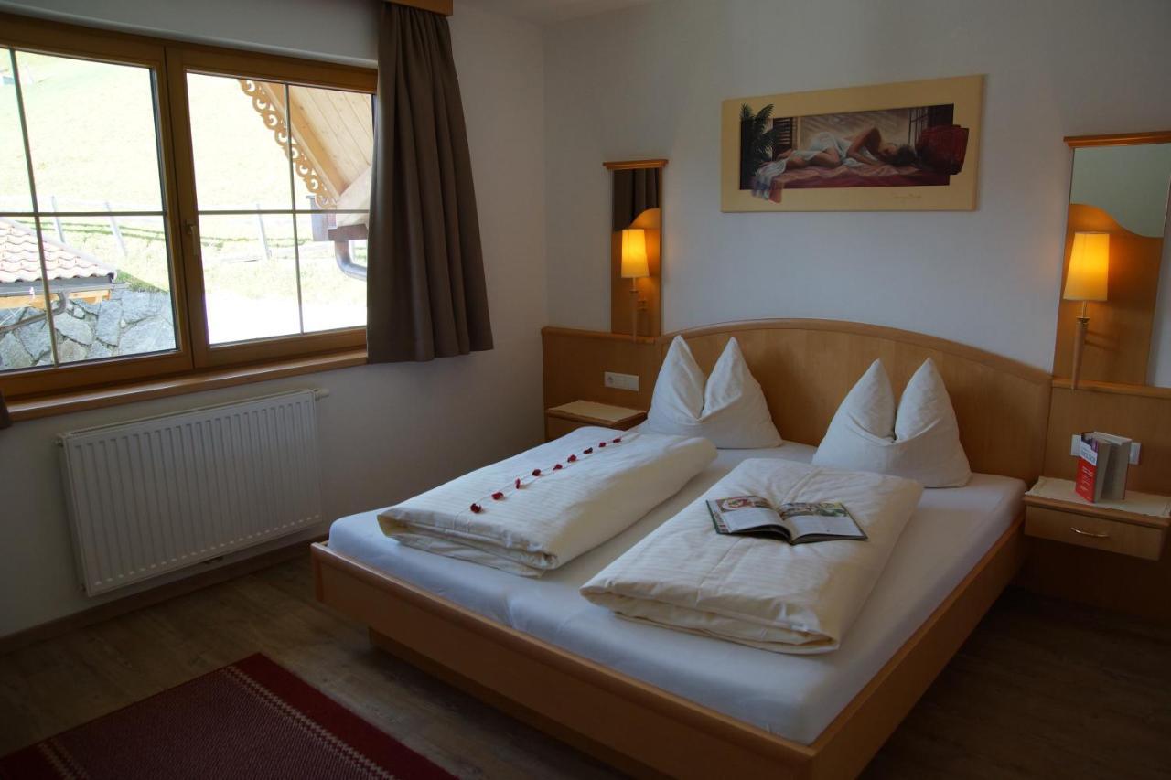 Haus Dorfblick Hotel Герлос Екстериор снимка