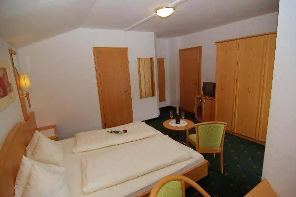 Haus Dorfblick Hotel Герлос Екстериор снимка