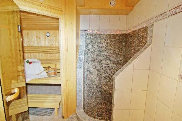 Haus Dorfblick Hotel Герлос Екстериор снимка