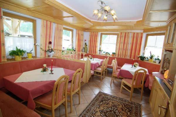 Haus Dorfblick Hotel Герлос Екстериор снимка