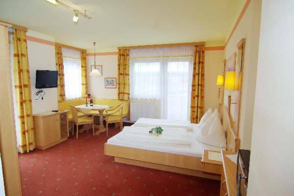 Haus Dorfblick Hotel Герлос Стая снимка
