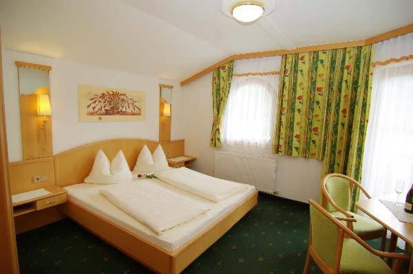 Haus Dorfblick Hotel Герлос Екстериор снимка